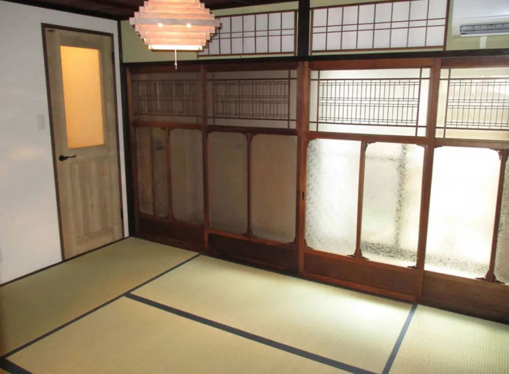 カモンイン 稲荷 Kyoto Japan