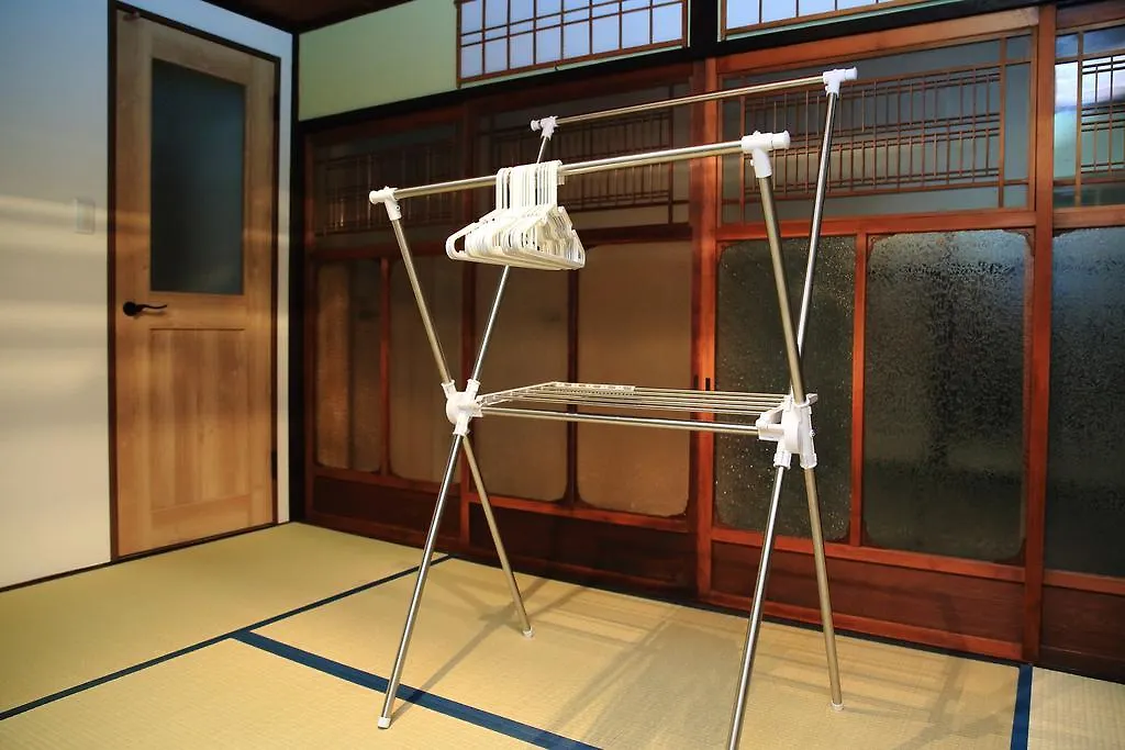 カモンイン 稲荷 Kyoto Japan